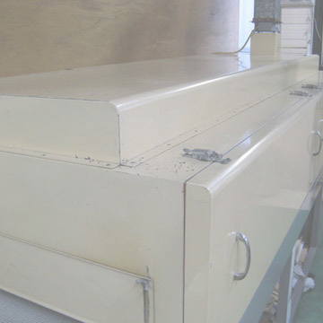 コンベアー式乾燥機