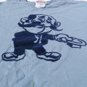 Tシャツにフロッキー