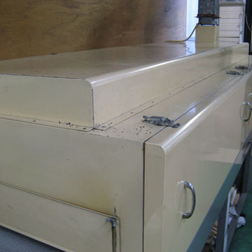 コンベアー式乾燥機